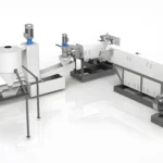 Een complete recycling- en granulatielijn voor BOPP-folie, met een compactor-feeder, een hoofdextruder en een pelletiseersysteem voor de productie van kunststofkorrels.