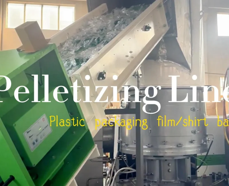 Operación de prueba de la máquina peletizadora para reciclaje de películas plásticas y bolsas de plástico