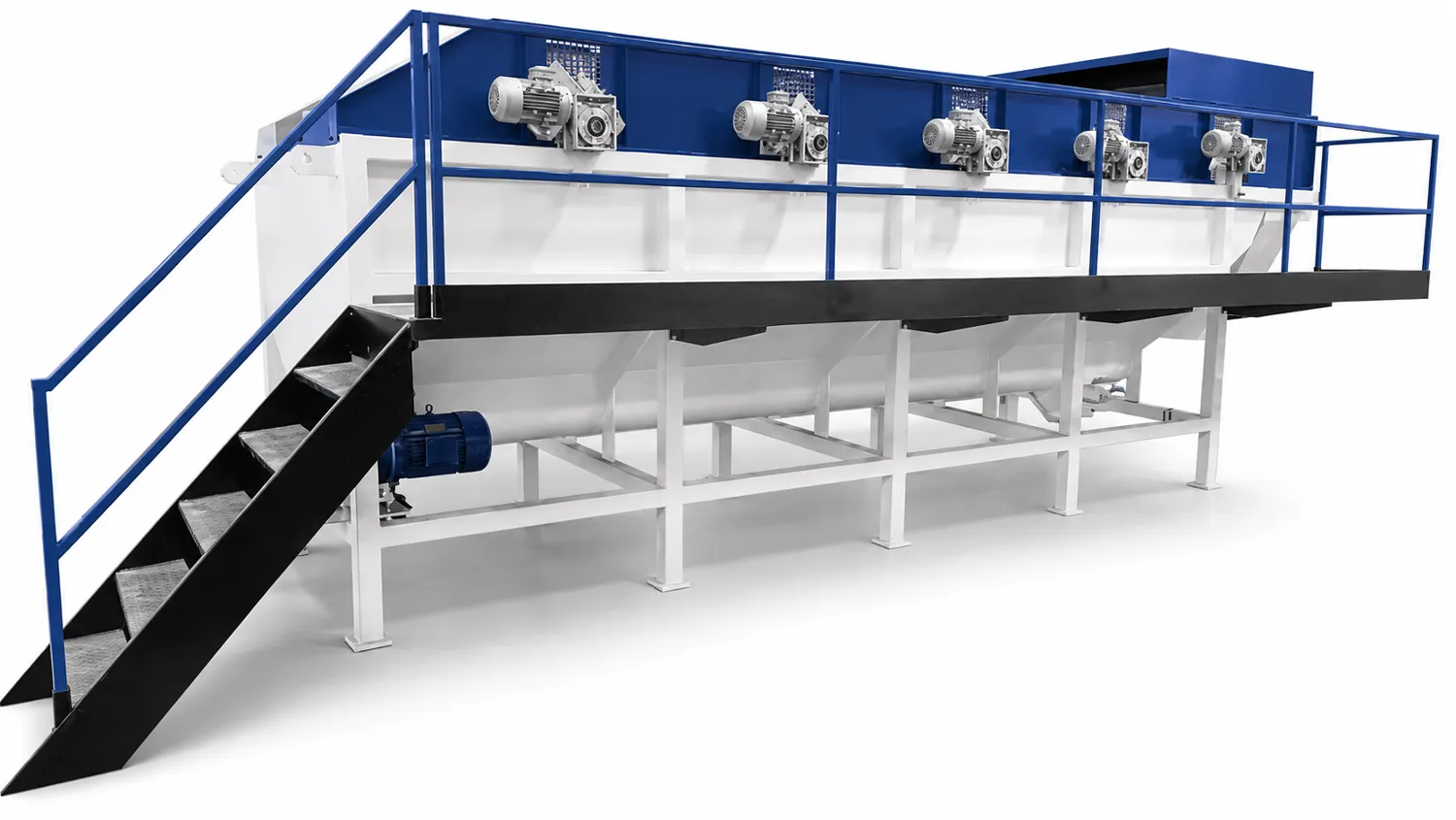 Sink-float separation tank for plastic recycling and density separation