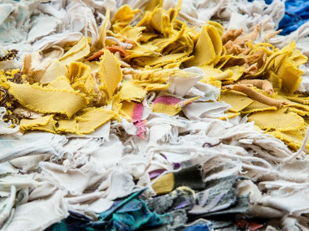 Uniform shredded textile output