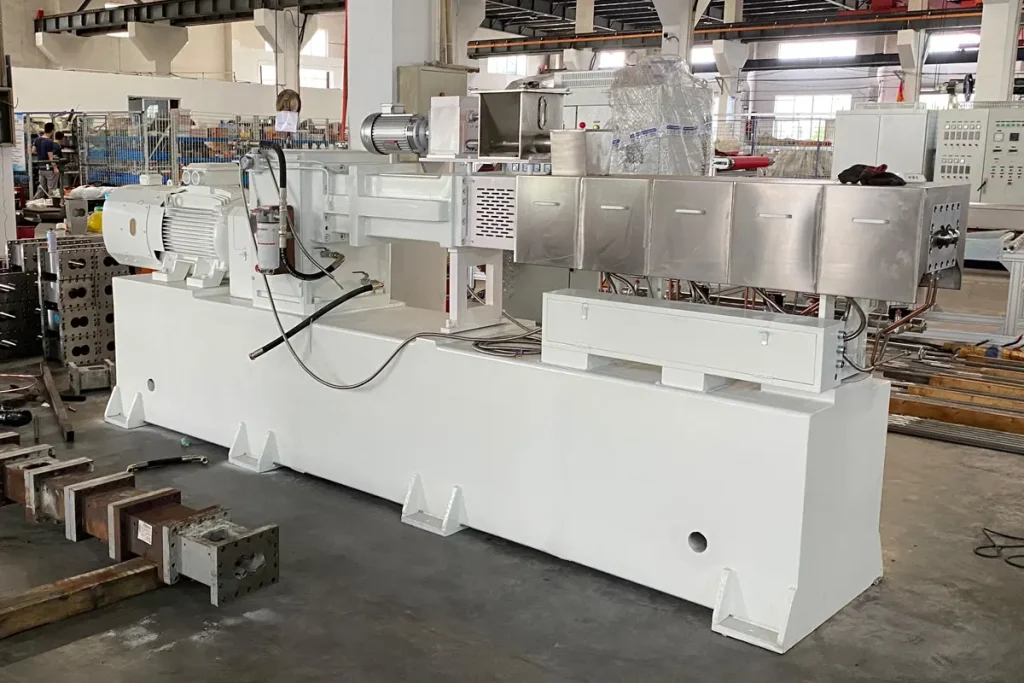 Twin-screw plastic extruder overview